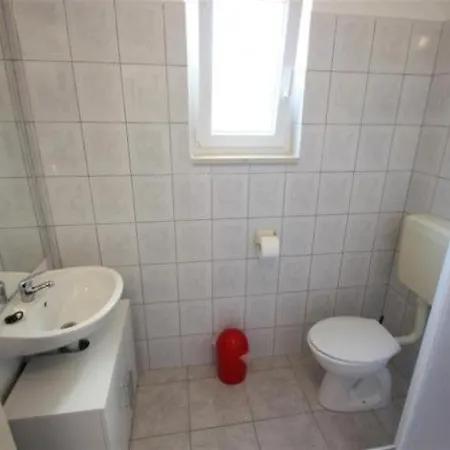 With A Parking Space - 11423 Διαμέρισμα Novi Vinodolski